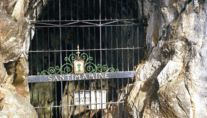 Cuevas de Santimami�e